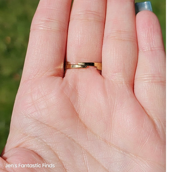 Signed EB Citrine‎ Rhinestone Adjustable Ring - Picture 4 of 5